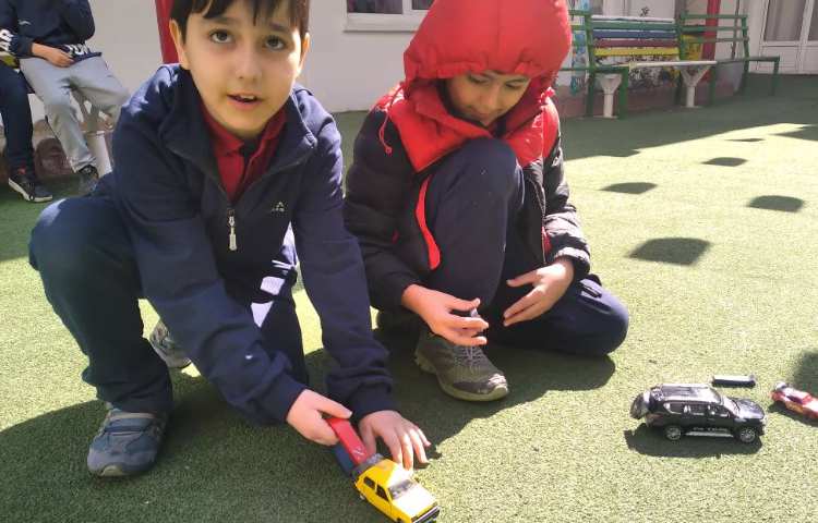 زنگ علوم: بازی با آهنربا (آشنایی بیشتر دانش آموزان با نیروی مغناطیسی) 2