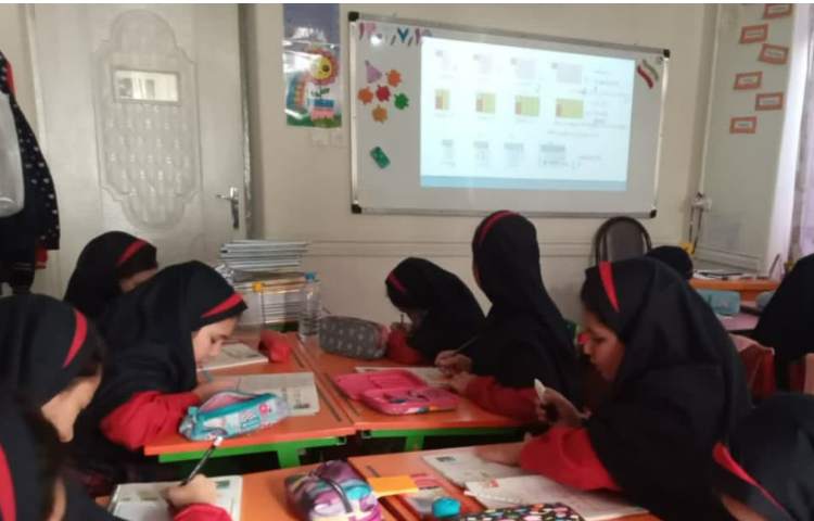 زنگ علوم‌تجربی و زنگ ریاضی 6