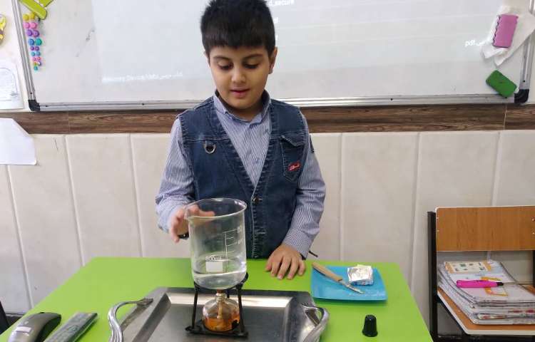 زنگ علوم : تدریس انجماد، تبخیر و ذوب و انجام فعالیت‌های مربوط به آن 1