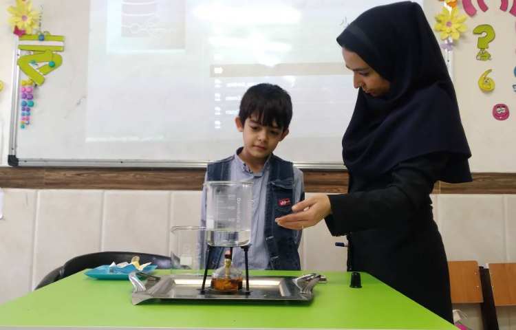 زنگ علوم : تدریس انجماد، تبخیر و ذوب و انجام فعالیت‌های مربوط به آن