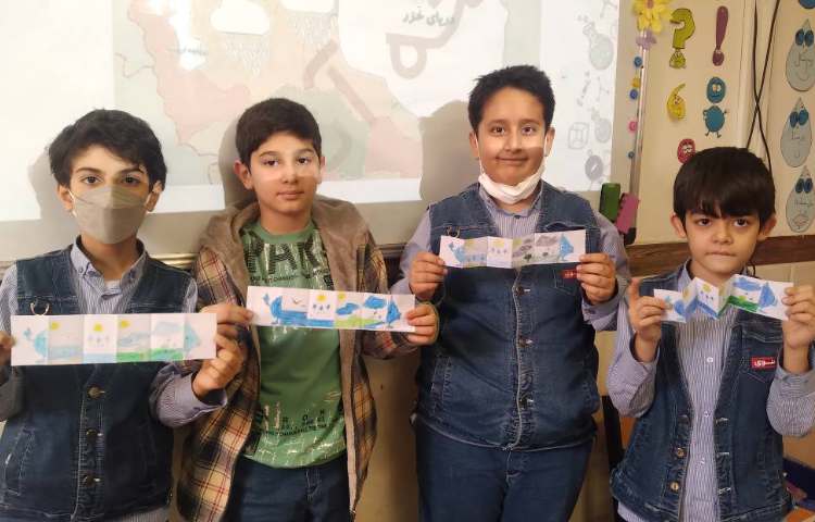 زنگ علوم : تدریس درس آب ماده‌ی با ارزش و درست کردن کاردستی چرخه‌ی آب 2