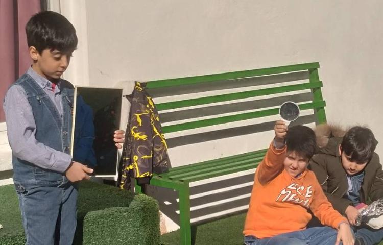 زنگ علوم: دست‌ورزی بازتابش نور منظم و نامنظم 3