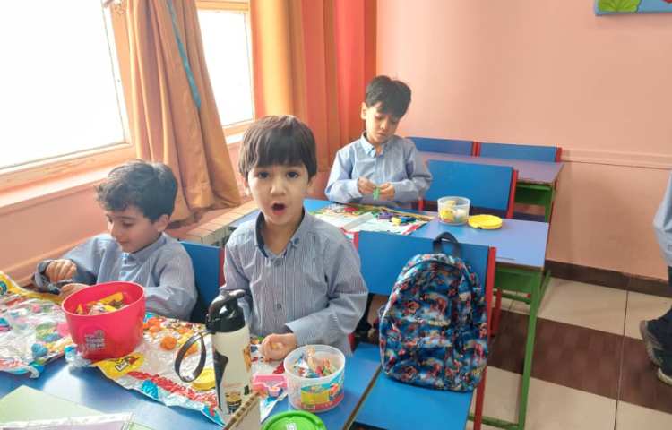 زنگ علوم ساختن اعضای بیرونی بدن با خمیر بازی 3