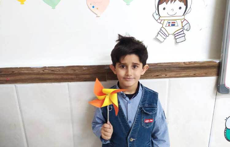 زنگ علوم / ساخت و آشنایی با کار فرفره 1