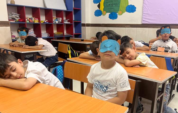 زنگ علوم ( ساعت خواب مفید) ساخت چشم بند