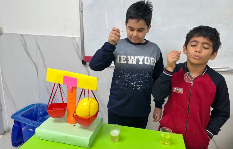 زنگ علوم :طرح معلم شو - آزمایش حباب 7