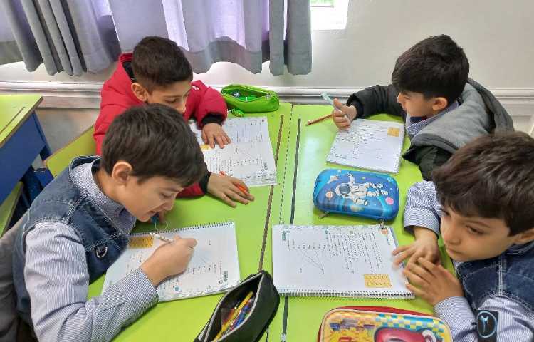 زنگ علوم و تکمیل درس چهارم کتاب کار علوم با مشارکت گروهی