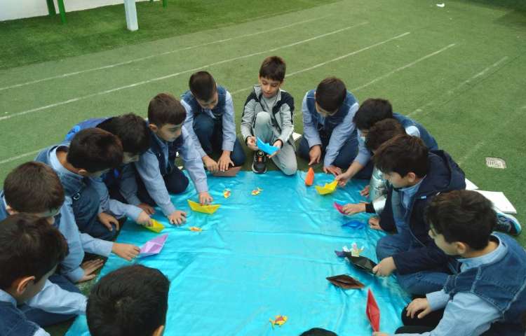 زنگ فارسی: تدریس شعرحفظی -هم‌بازی