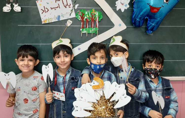 :زنگ فارسی، تدریس نشانه د، کلاس سیب 5