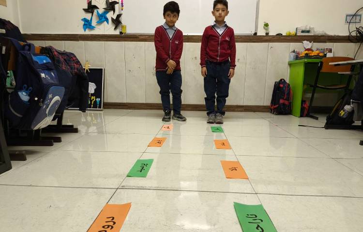 زنگ فارسی تمرین کلمات هم معنی و مخالف با بازی