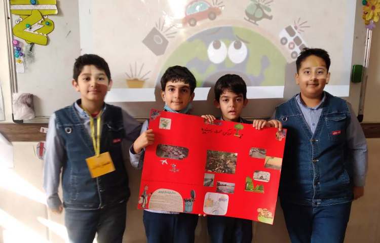 زنگ فارسی: توضیح در مورد درس آواز گنجشک و ارائه کاغذ دیواری های دانش آموزان 2
