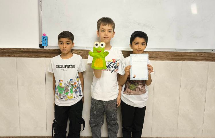 زنگ فارسی - داستان نویسی و اجرای نمایش 3