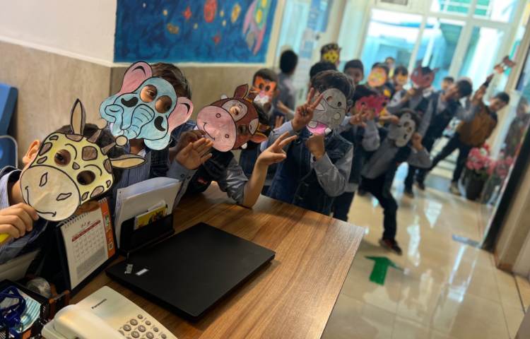 زنگ فارسی: نگاره‌ی 8 ( ساخت ماسک حیوانات ) 1