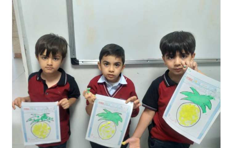 زنگ ماهرشو انجام کار چاپ آناناس با رنگ انگشتی 5