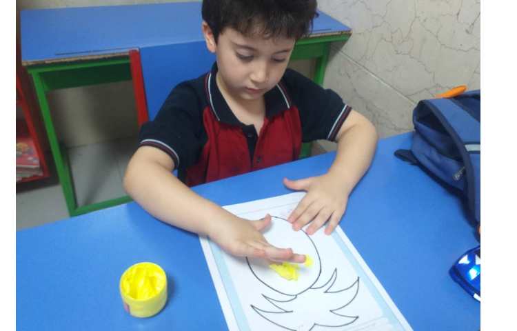 زنگ ماهرشو انجام کار چاپ آناناس با رنگ انگشتی 6