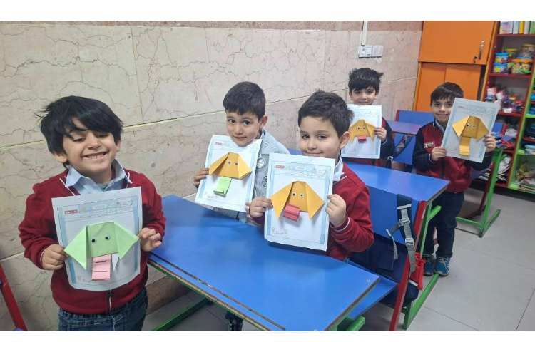 زنگ ماهرشو و تلفیق با درس خوانداری ساخت اریگامی فیل کلاس پیش 1 8