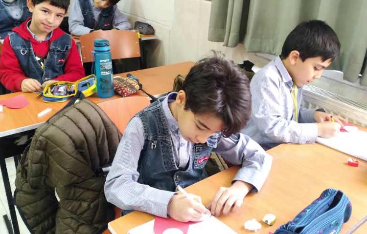 زنگ مطالعات اجتماعی:درس از بزرگترها قدردانی کنیم (ساخت کاردستی برای قدردانی از بزرگترها) 2