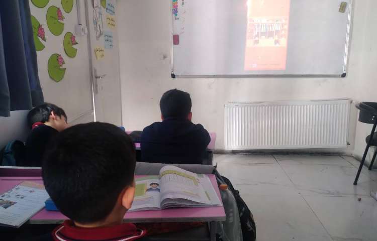 زنگ مطالعات اجتماعی : آشنایی دانش آموزان با شغل‌های خدمتی و تولیدی