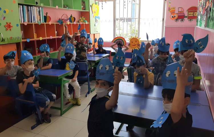 :زنگ نمایش خلاق، کلاس سیب 1