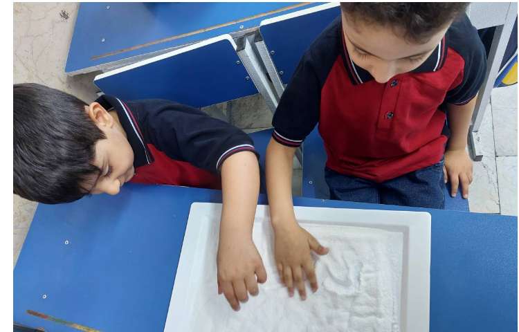 زنگ نوشتاری ،کشیدن خطوط روی نمک 2