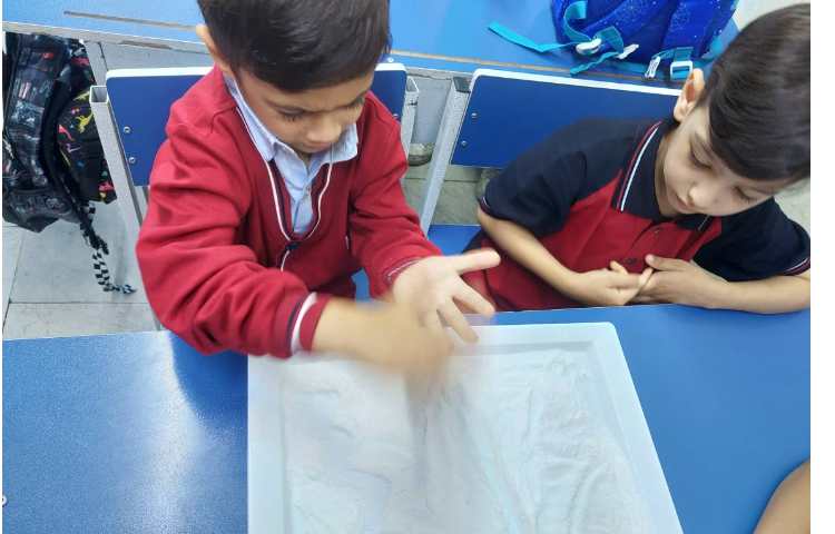 زنگ نوشتاری ،کشیدن خطوط روی نمک 5