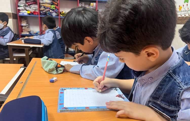 زنگ نگارش: لوحه نویسی در دفتر مشق 2