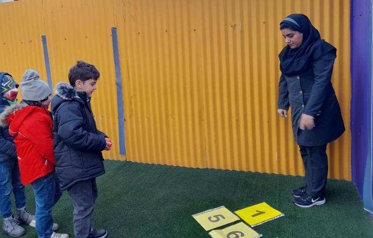 زنگ های تفریح دوشنبه های شاد زبانی 4