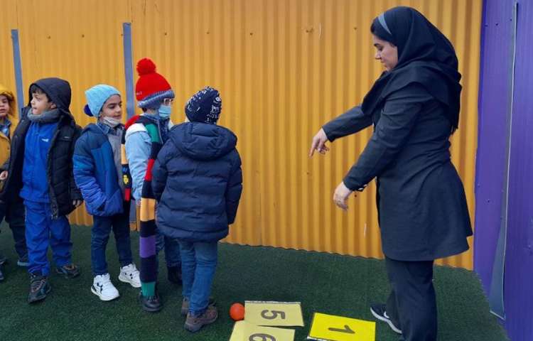 زنگ های تفریح دوشنبه های شاد زبانی 5