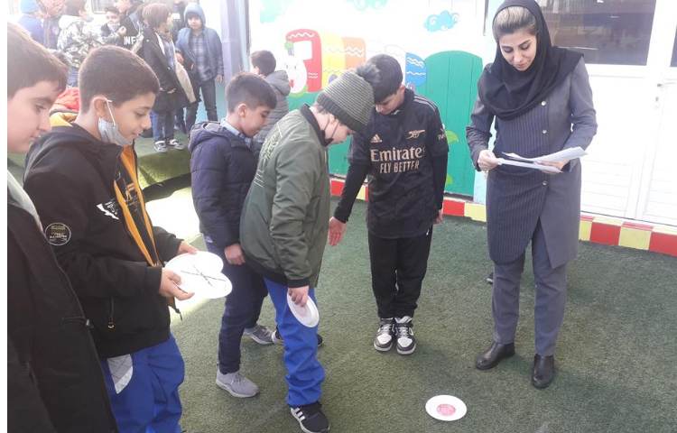 زنگ های تفریح دوشنبه های شاد زبانی 7