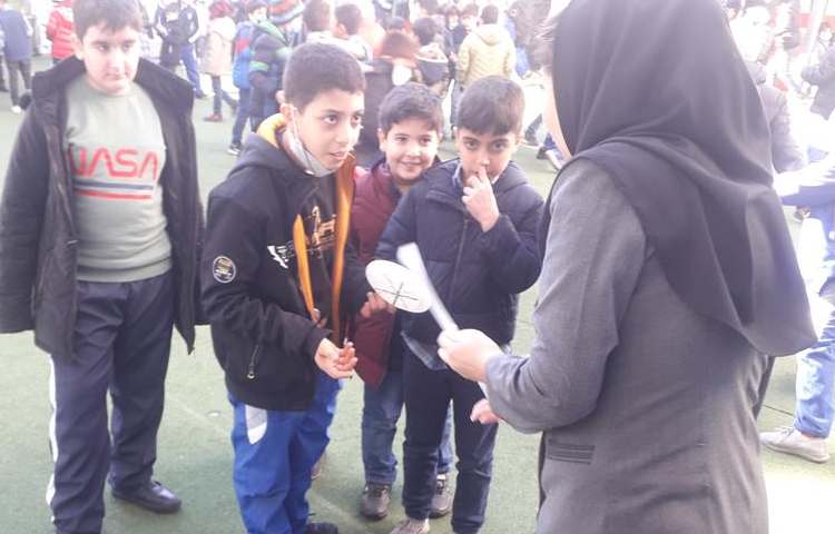 زنگ های تفریح دوشنبه های شاد زبانی 9