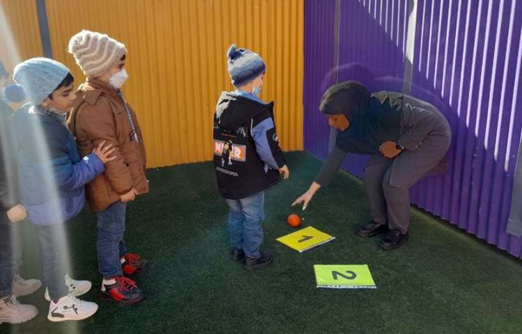 زنگ های تفریح دوشنبه های شاد زبانی 9