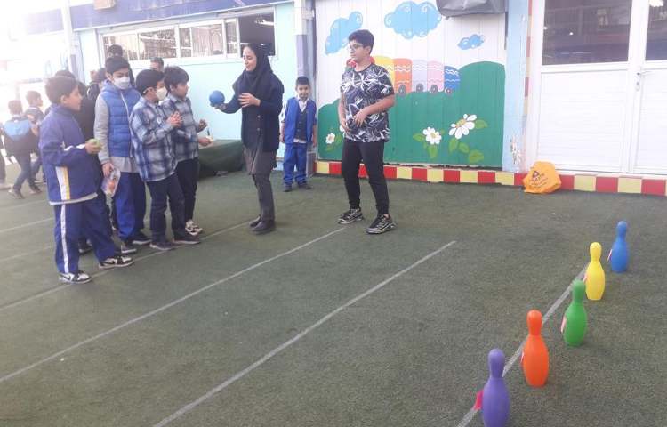 زنگ های تفریح شاد دوشنبه های زبانی 4