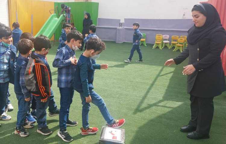 زنگ های تفریح شاد زبانی دبستان علوی 8