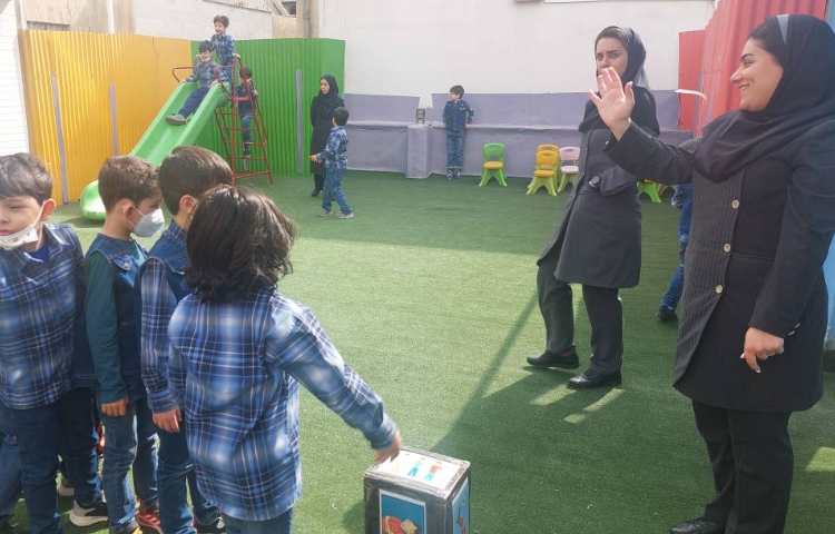 زنگ های تفریح شاد زبانی دبستان علوی 9