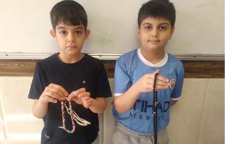 زنگ هدیه‌های آسمانی: تدریس درس ام ابیها و آشنایی دانش آموزان با تسبیحات حضرت زهرا 2