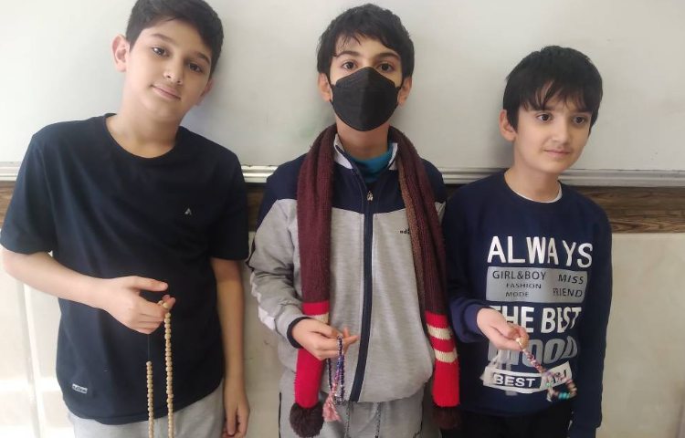 زنگ هدیه‌های آسمانی: تدریس درس ام ابیها و آشنایی دانش آموزان با تسبیحات حضرت زهرا