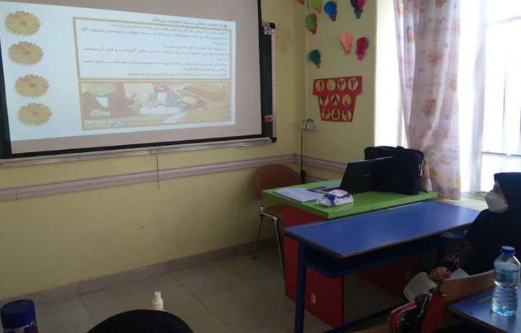 زنگ هدیه های آسمان، پخش انیمیشن تولد پیامبر مهربانی ها و تدریس درس پنجم 7