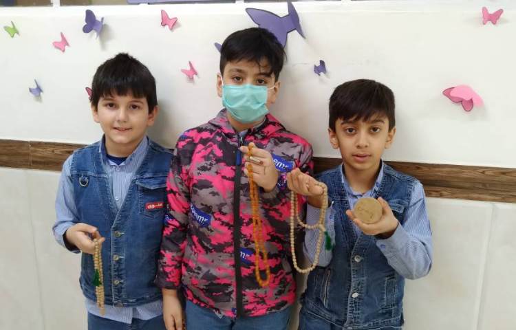 زنگ هدیه‌ها: ساخت تسبیح توسط دانش‌آموزان فعال 4