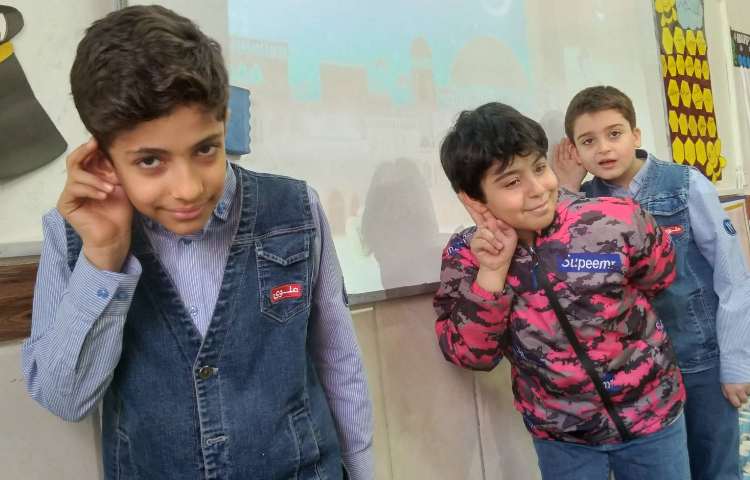 زنگ هدیه‌ها: نمایش درس سخن آسمانی 1