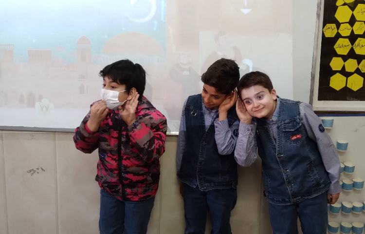 زنگ هدیه‌ها: نمایش درس سخن آسمانی 3