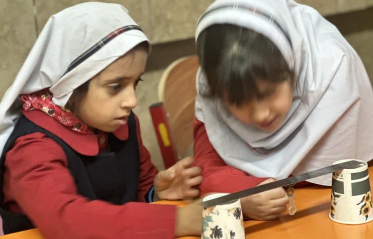 زنگ هفته ملی علوم 2