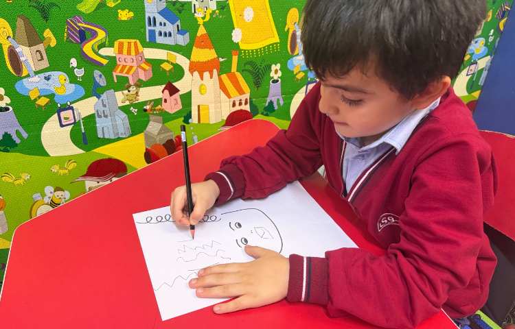 زنگ هنر نقاشی با اشکال هندسی و انواع خطوط 5