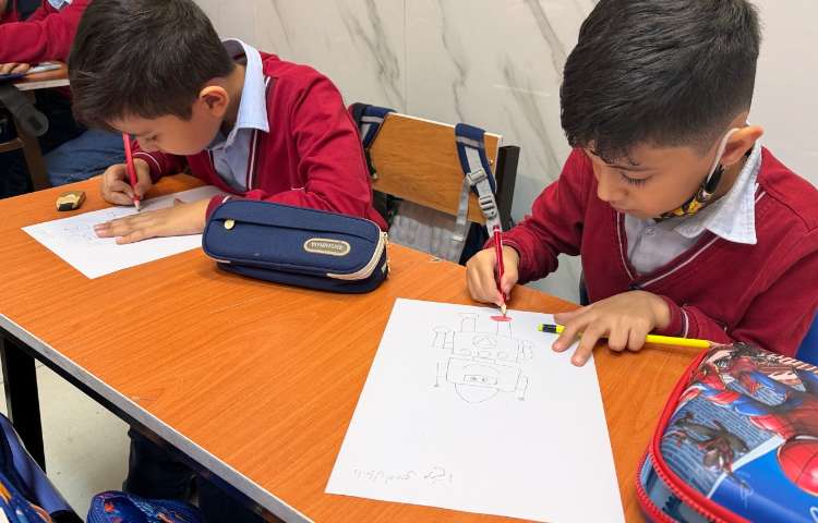 زنگ هنر نقاشی با اشکال هندسی 1