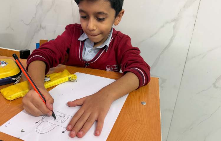 زنگ هنر نقاشی با اشکال هندسی 3