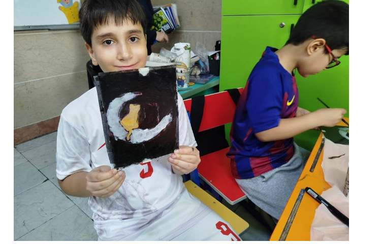 زنگ هنر پایه ی سوم(نقاشی روی پلکسی با رنگ ویترای) 34