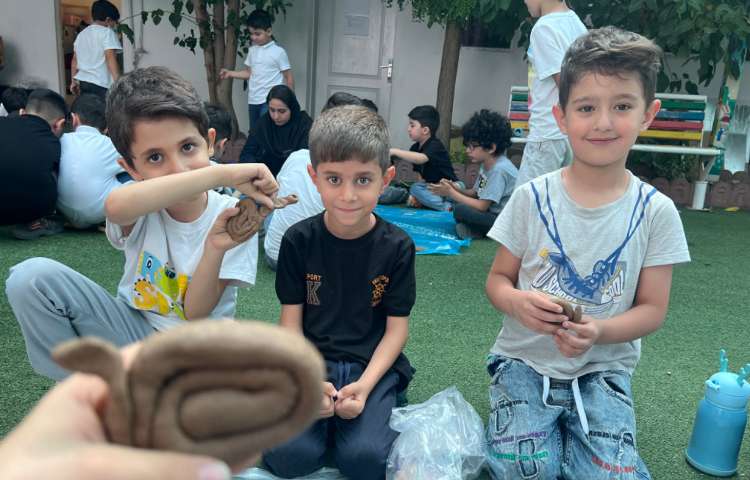 زنگ هنر ( کار با سفال و ساخت حلزون) 1