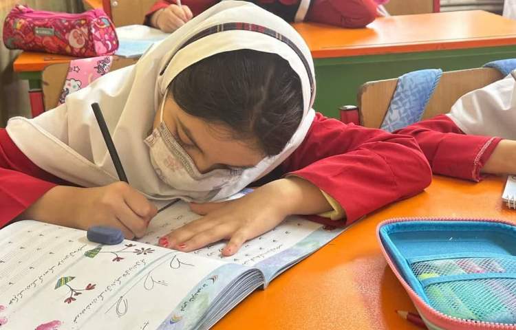 زنگ هوش و ریاضی و خطاط شو