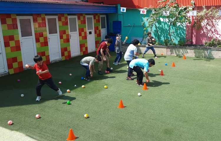 :زنگ ورزش، بازی توپ وار، کلاس مریخ 4