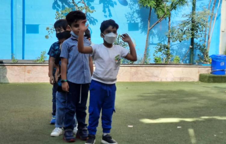 :زنگ ورزش، بازی پرتاپ توپ در سبد، کلاس بادبادک و شاپرک 3