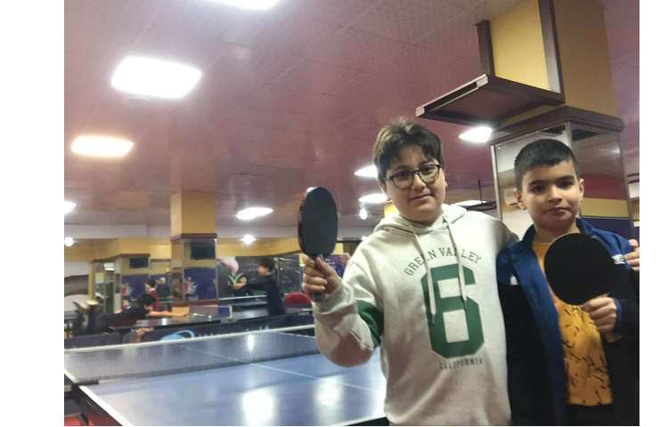 زنگ ورزش با آقای الیاسی آموزش تنیس 3